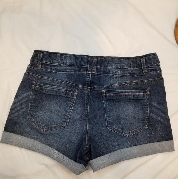 Blue spice denim shorts - Picture 2 of 3